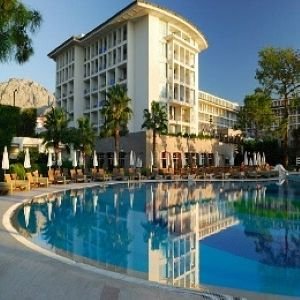 Honesty Grand Hotel